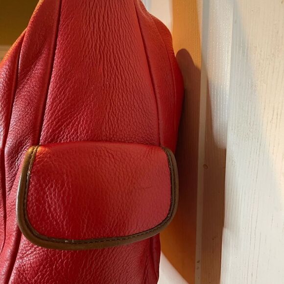 Isaac Mizrahi leather blood orange red shoulder bag with brown trims. - Picture 12 of 13